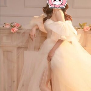 Organza dress, ideal for art photography.